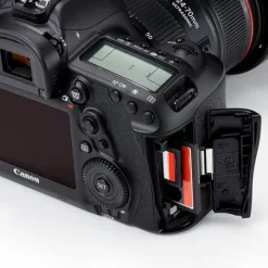Canon EOS 5D Mark IV Body - RePack Stock