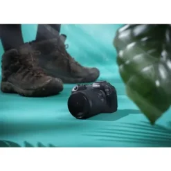 Canon EOS R8