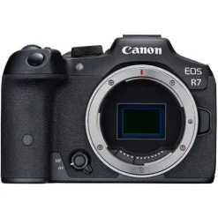 Canon EOS R7 + 35mm f1.8 Macro Kit