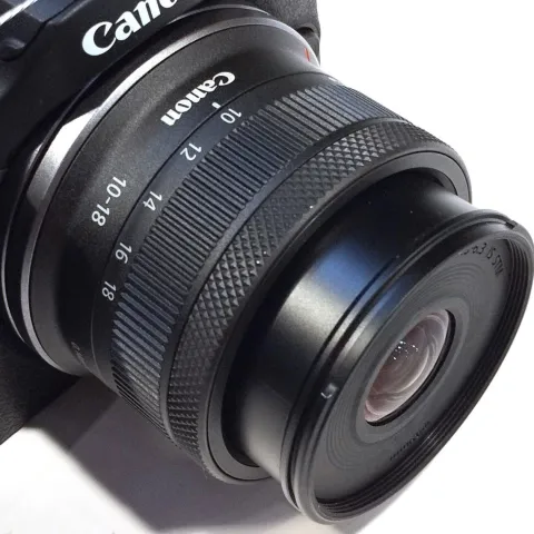 Canon EOS R10 + 10-18mm STM Travel Kit