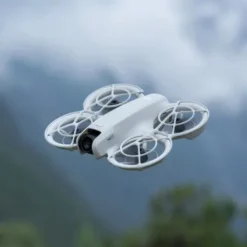 DJI NEO Drone Motion Fly More Combo