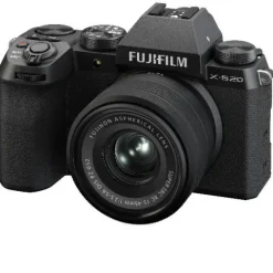 Fujifilm X-S20 + XC 15-45mm Kit