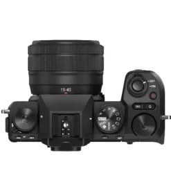 Fujifilm X-S20 + XC 15-45mm Kit