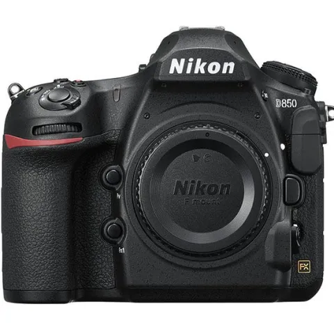 Nikon D850 + 24-70mm f2.8 VR