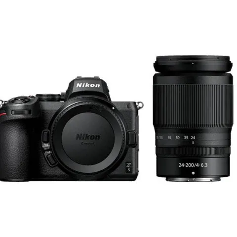 Nikon Z5 24-200mm Kit