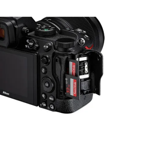 Nikon Z5 24-200mm Kit