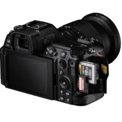 Nikon Z6III + 24-200mm F4-6.3 Kit