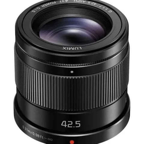 Panasonic Lumix 42.5mm f1.7 Power OIS