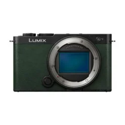 Panasonic Lumix S9