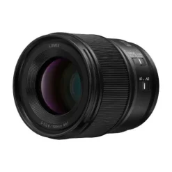 Panasonic Lumix S 100mm F2.8 Macro Lens