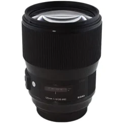 Sigma AF 135mm F1.8 DG HSM Art