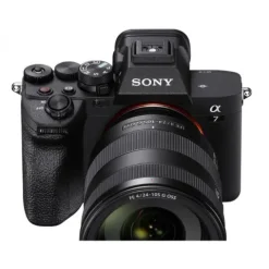 Sony A7 Mark IV + 24-105mm f4 Kit