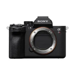 Sony A7RV + 24-105mm f4 G Kit