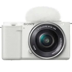 Sony ZV-E10 + 16-50mm Kit - White